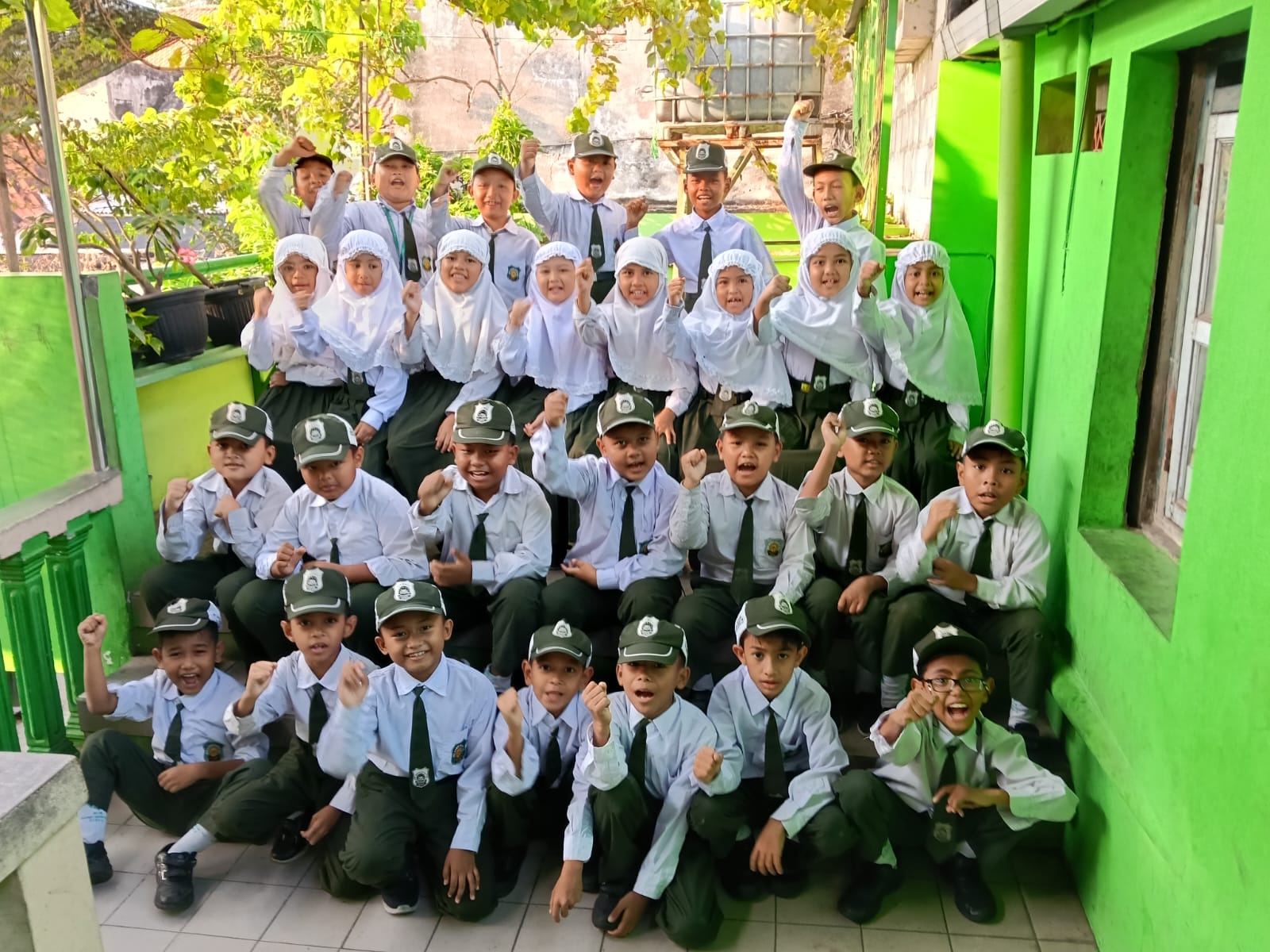 UPACARA BENDERA HUT RI KE 81